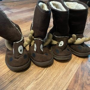 Lazy One Size 13-1 Moose Boots - Ugg-Like, 1 pair only, 2 pair available